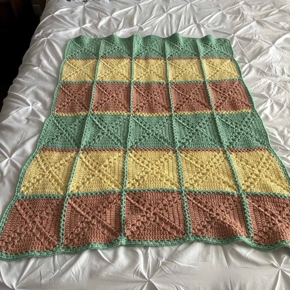 Vintage Afghan Blanket Knit Handmade Crochet Baby Throw Mint Salmon Yellow 34x40
